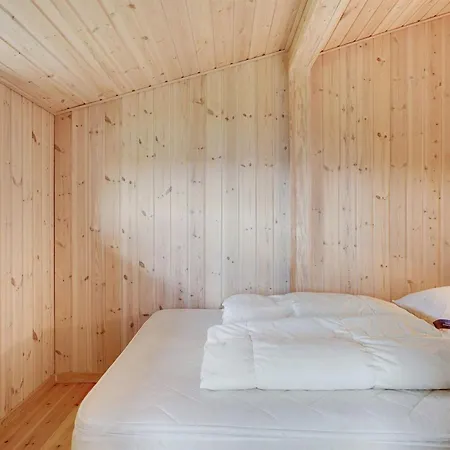 Bertil - 400m From The Sea By Interhome *