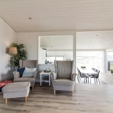Bertil - 400m From The Sea By Interhome