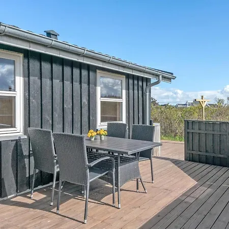 Bertil - 400m From The Sea By Interhome