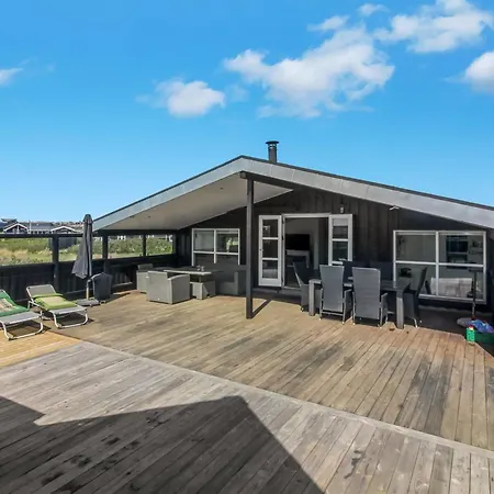 Bertil - 400m From The Sea By Interhome